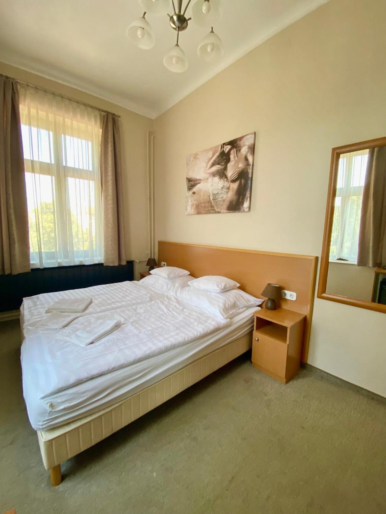 Peto Apartman Дьёр Экстерьер фото